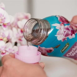 WESTLAND Orchideen Wasser, 720 Ml -Vier Jahreszeiten 4260376733766.pt02 800x800